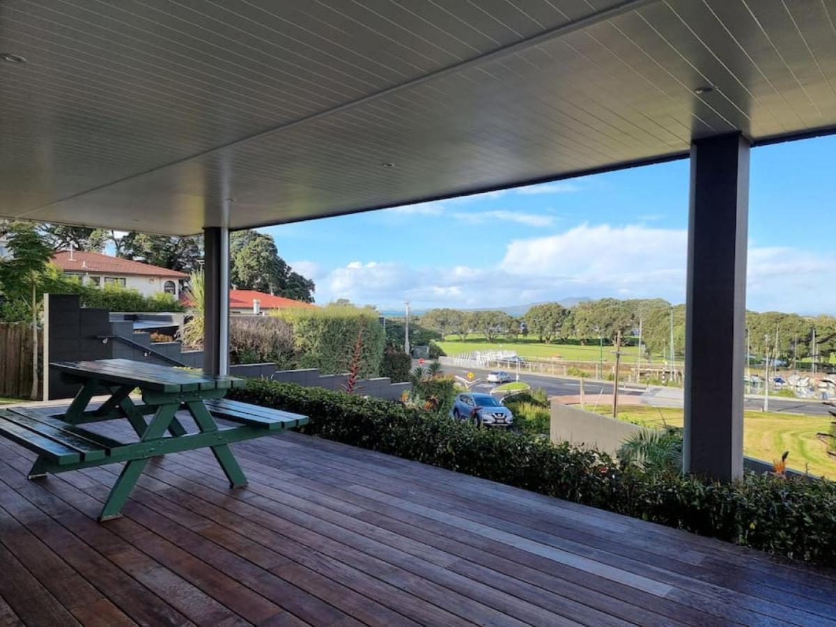 Fabulous Castor Bay 1 Bedroom With Views And Skytv オークランド エクステリア 写真